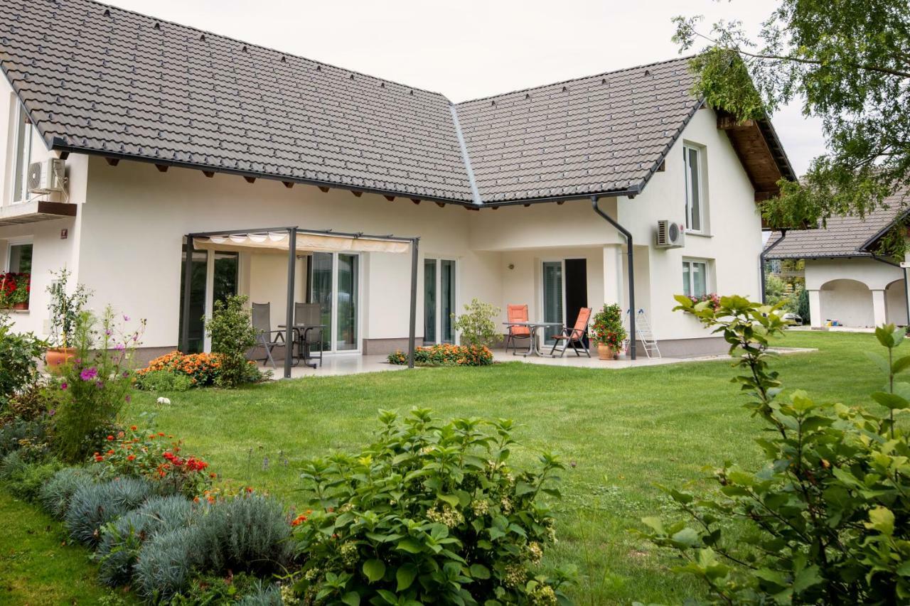 Sobe Meta Bed & Breakfast Brezje Ngoại thất bức ảnh